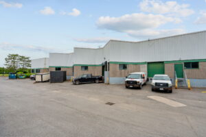 3 web or mls 2405 st laurent blvd