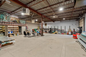 11 web or mls 1501 sieveright ave