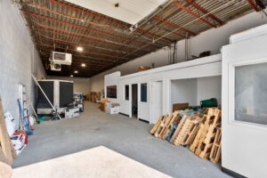 20 web or mls 1501 sieveright ave