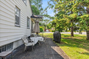 30 web or mls 423 ancaster ave