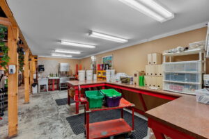 31 web or mls 1501 sieveright ave