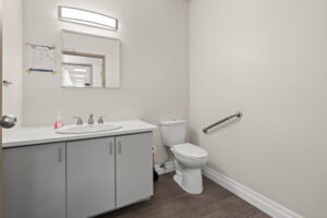 19 web or mls 2181 thurston dr