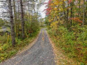 24 web or mls 2548 leitrim rd