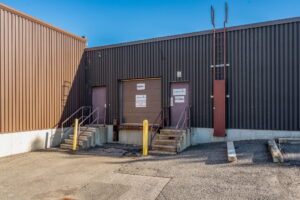 34 web or mls 2181 thurston dr