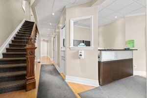 14 web or mls 412 maclaren st