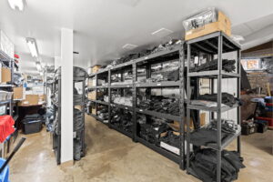 33 web or mls 412 maclaren st