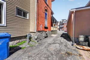 64 web or mls 464 somerset st w