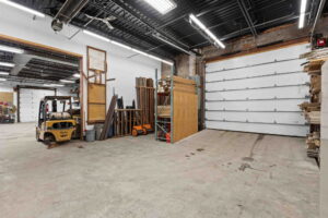 10 web or mls 2550 del zotto ave