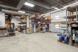 16 web or mls 2550 del zotto ave