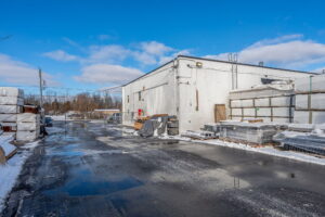 48 web or mls 2550 del zotto ave