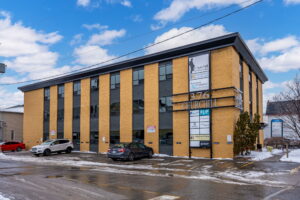 2 web or mls 376 churchill ave n