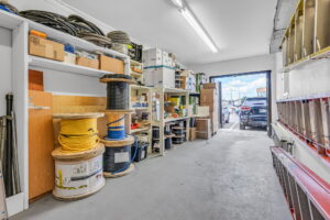 20 web or mls 5330 canotek rd 17