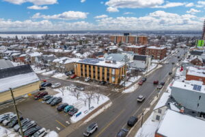 24 web or mls 376 churchill ave n