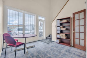 31 web or mls 5330 canotek rd 17