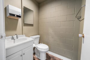 14 web or mls 1235 newmarket st 6