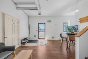 4 web or mls 1235 newmarket st 6