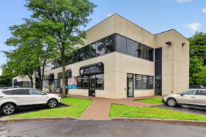 1 web or mls 1956 robertson rd 201