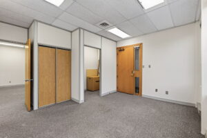 10 web or mls 1956 robertson rd 201